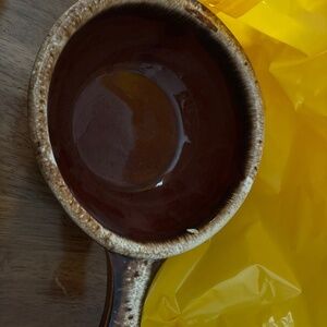 Vintage Hull pottery  casserole dish